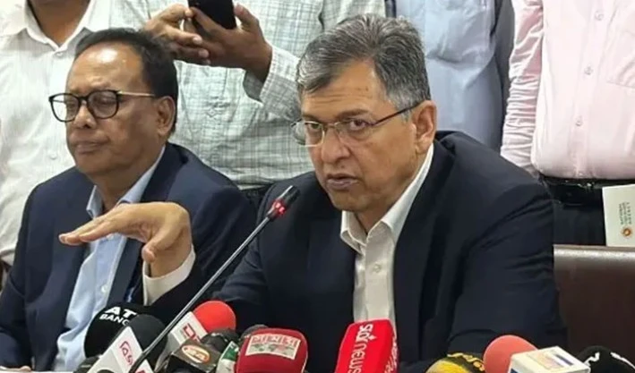 সাইবার আইনে সাংবাদিকদের বিরুদ্ধে পদক্ষেপের আগে আদালতের অনুমতি নিতে হবে: স্বরাষ্ট্রমন্ত্রী